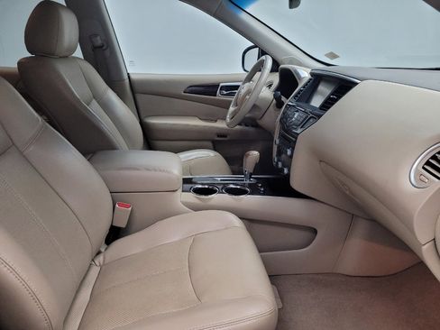 Used 2015 Nissan Pathfinder Platinum w/ Cargo Package image 21