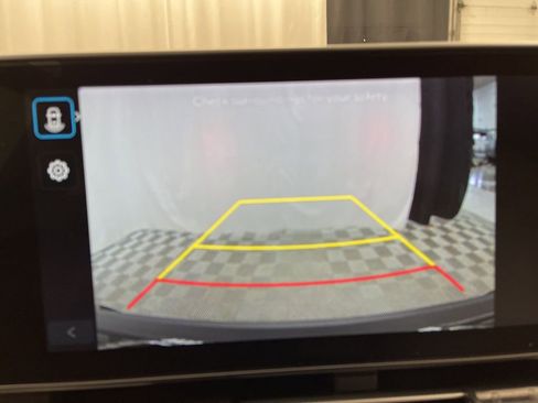 Used 2025 Hyundai Kona SEL image 16