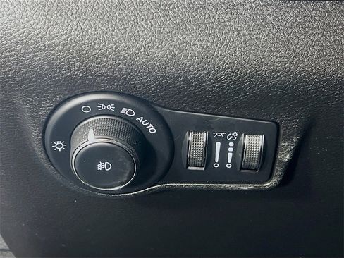 Used 2022 Jeep Compass Latitude w/ Convenience Group image 18