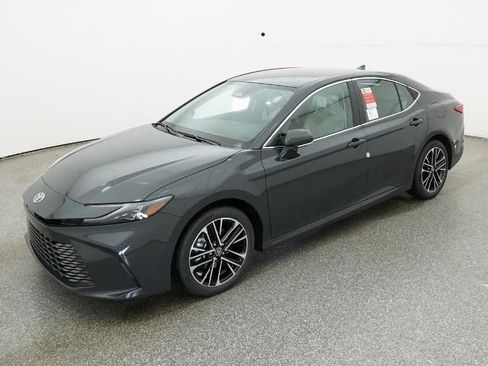New 2026 Toyota Camry XLE image 1