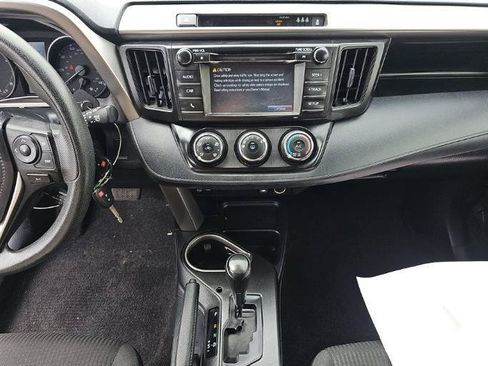 Used 2018 Toyota RAV4 LE w/ All Weather Liner Package AWD/4WD image 9