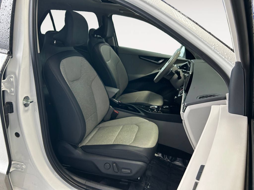 Used 2023 Kia Niro Wave FWD image 24
