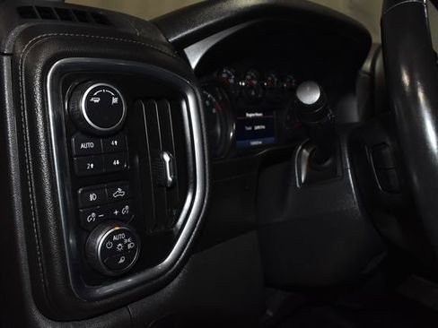 Used 2019 Chevrolet Silverado 1500 RST image 29