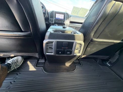 Used 2019 Ford F150 Platinum w/ Equipment Group 701A Luxury AWD/4WD image 39