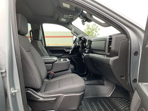 Used 2024 Chevrolet Silverado 2500 LT w/ Convenience Package AWD/4WD image 30