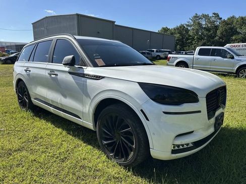 Used 2020 Lincoln Aviator Reserve w/ Equipment Group 202A AWD/4WD image 11