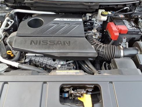Used 2022 Nissan Rogue SV image 30