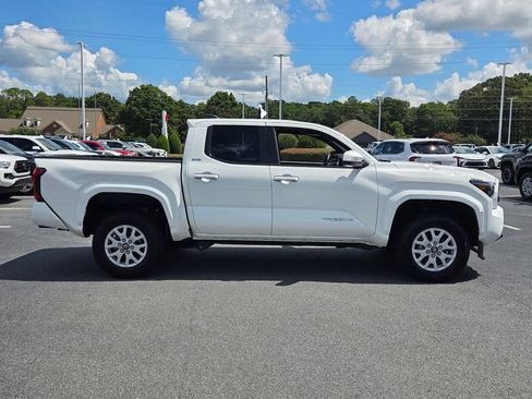 Certified 2025 Toyota Tacoma SR5 RWD image 13