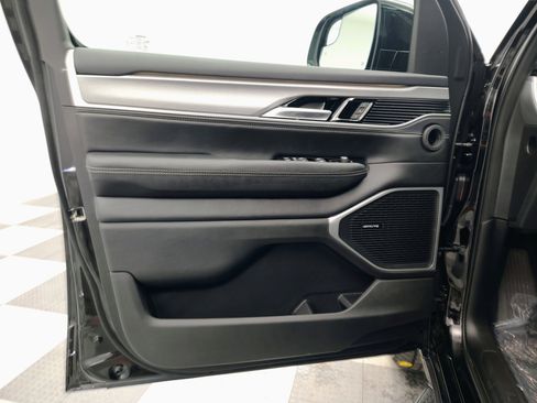 New 2026 Jeep Grand Wagoneer Limited AWD/4WD image 19