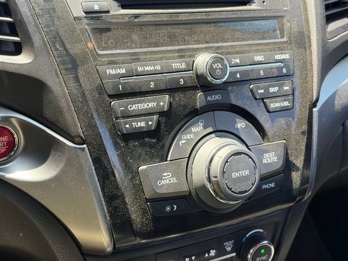 Used 2014 Acura ILX w/ Technology Package FWD image 11