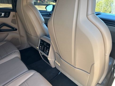 Used 2021 Porsche Cayenne GTS image 49