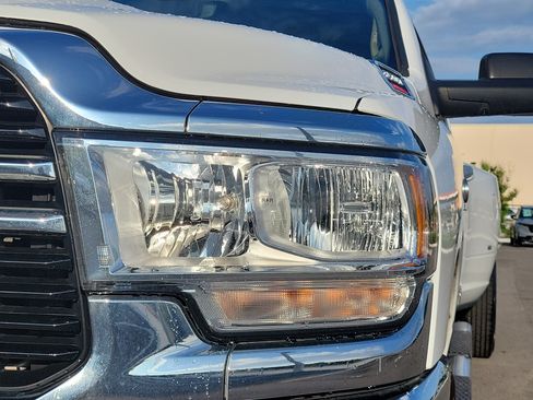 Used 2020 RAM 3500 Big Horn w/ Level 1 Equipment Group AWD/4WD image 11