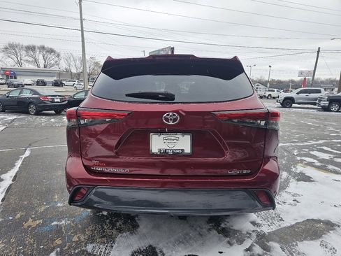Used 2020 Toyota Highlander Limited image 6