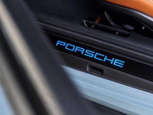 Certified 2024 Porsche 911 S/T image 35