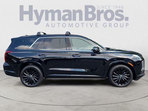 Used 2024 Hyundai Palisade Calligraphy AWD/4WD image 2