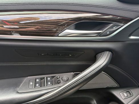 Used 2020 BMW 540i w/ M Sport Package image 12