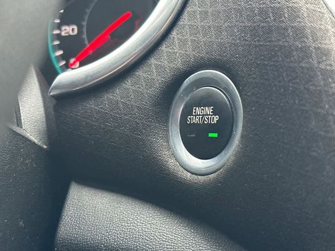 Used 2019 Chevrolet Malibu LT FWD image 21
