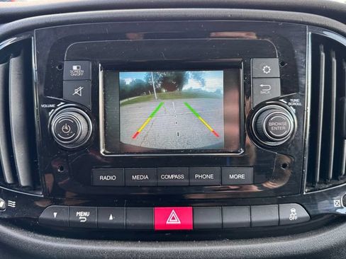 Used 2017 RAM ProMaster City Tradesman w/ Rear Back-up Camera Group FWD image 3