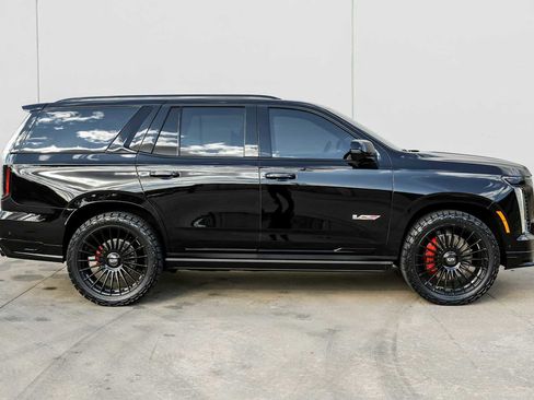 Used 2025 Cadillac Escalade V w/ LPO, Floor Liner Package image 8