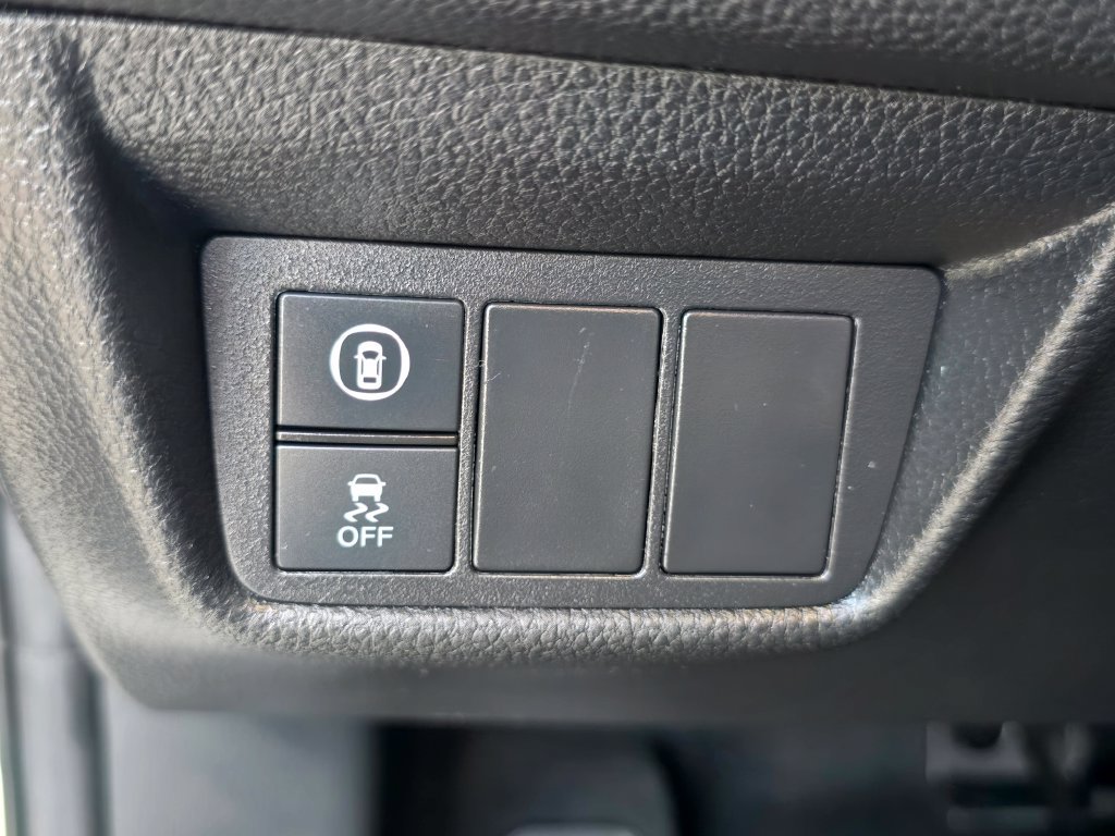 Used 2019 Honda Accord LX image 18