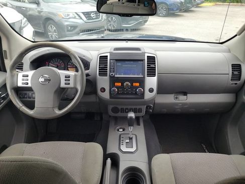 Used 2020 Nissan Frontier SV RWD image 13