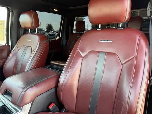 Used 2019 Ford F250 Platinum w/ Platinum Ultimate Package AWD/4WD image 10