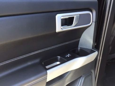 Used 2024 Ford Explorer XLT w/ Equipment Group 202A image 13