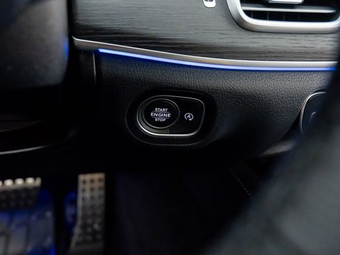 New 2026 Mercedes-Benz GLS 450 4MATIC image 27