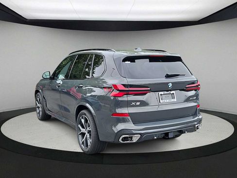 Used 2026 BMW X5 xDrive40i w/ M Sport Package AWD/4WD image 6