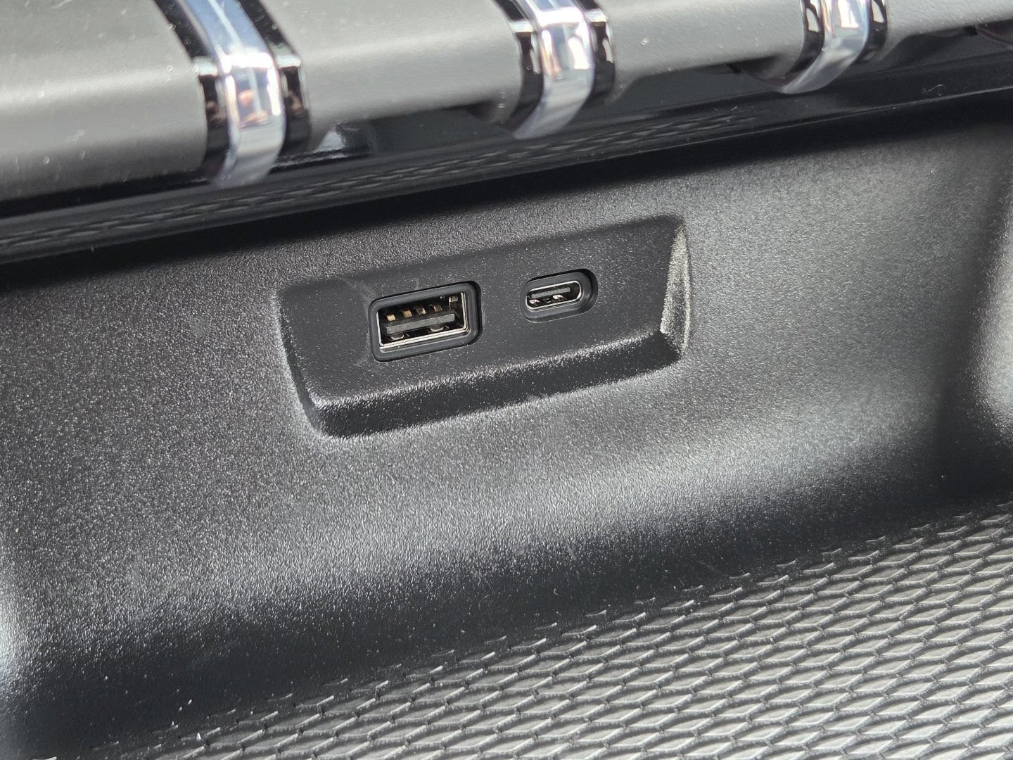 New 2026 GMC Terrain AT4 w/ Technology Package II AWD/4WD image 34