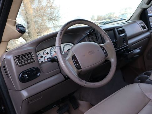 Used 2000 Ford Excursion Limited image 16