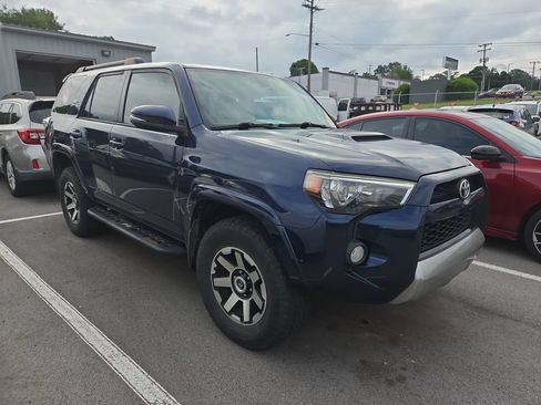 Used 2019 Toyota 4Runner TRD Off-Road Premium AWD/4WD image 1