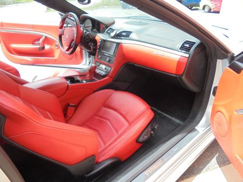 Used 2014 Maserati GranTurismo Sport RWD image 15