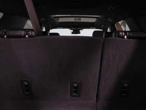 Used 2023 Chevrolet Tahoe Z71 w/ Luxury Package image 34