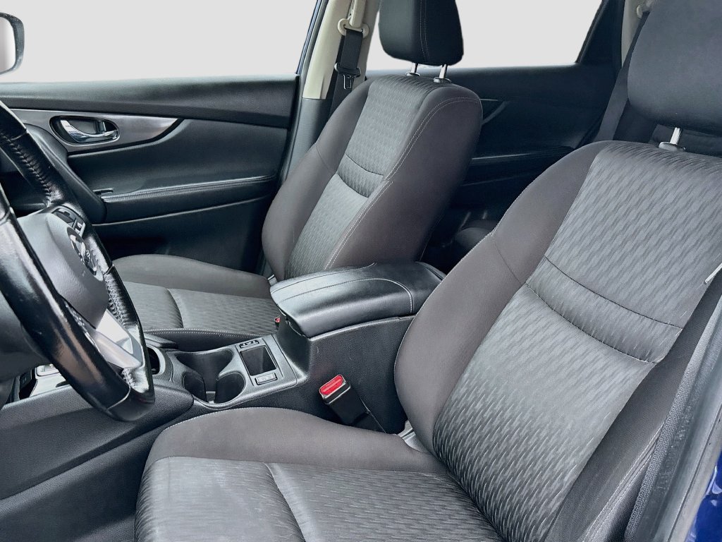 Used 2020 Nissan Rogue SV AWD/4WD image 9