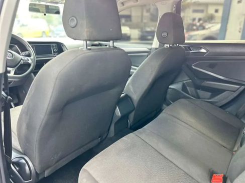 Used 2021 Volkswagen Jetta SE image 15