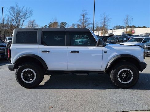 Used 2023 Ford Bronco Big Bend w/ Sasquatch Package image 3