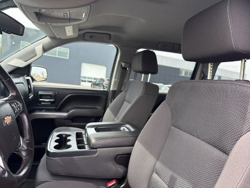 Used 2018 Chevrolet Silverado 1500 LT AWD/4WD image 29