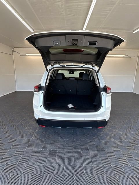 Certified 2025 Nissan Rogue SV w/ Rock Creek Premium Package AWD/4WD image 23