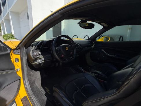 Used 2017 Ferrari 488 Spider RWD image 7