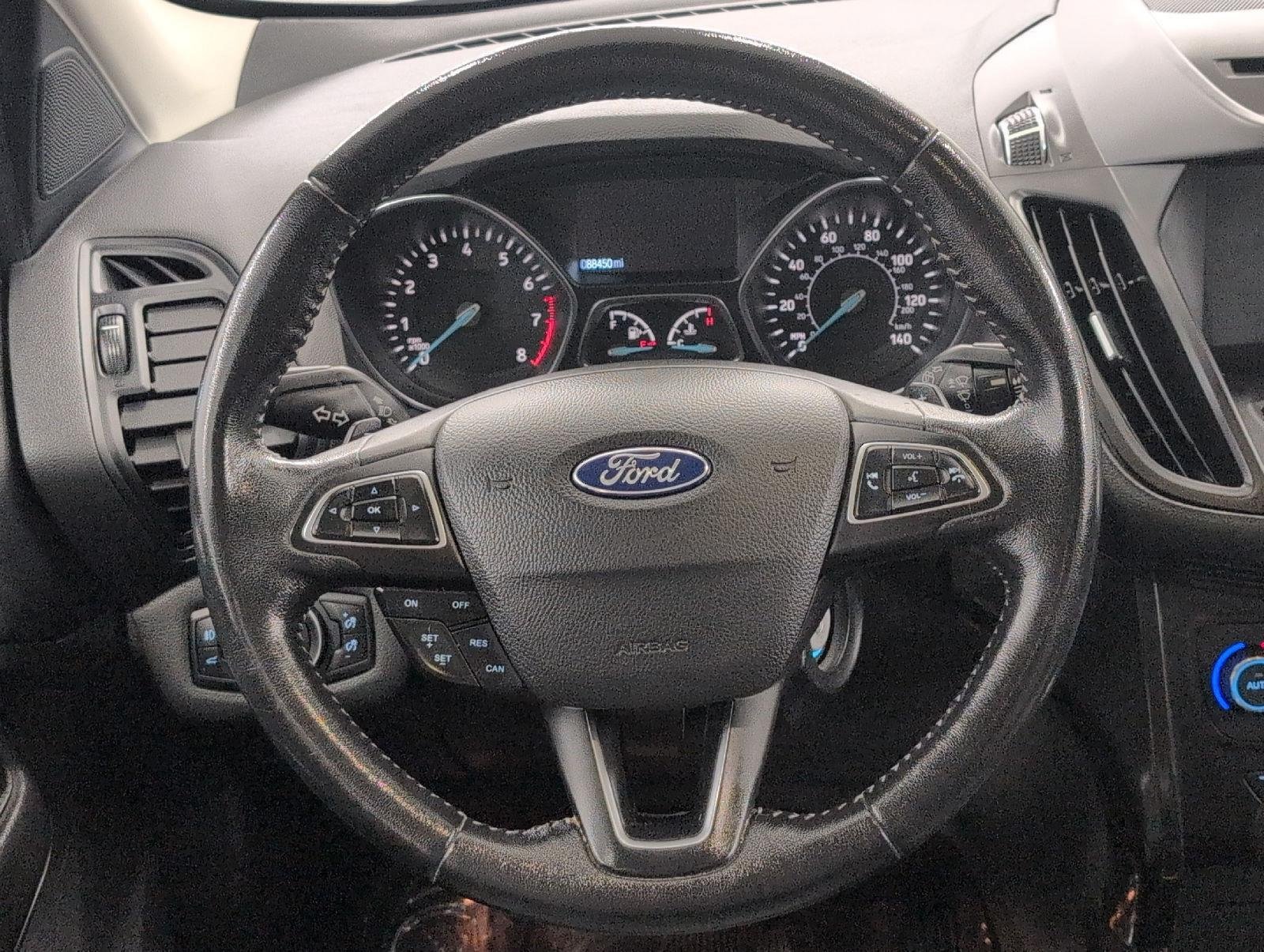 Used 2017 Ford Escape SE w/ Equipment Group 201A AWD/4WD image 5