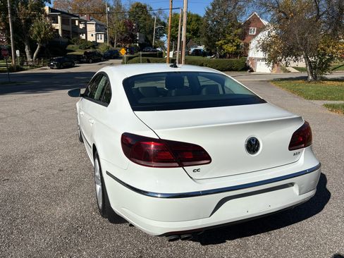 Used 2015 Volkswagen CC Sport image 36