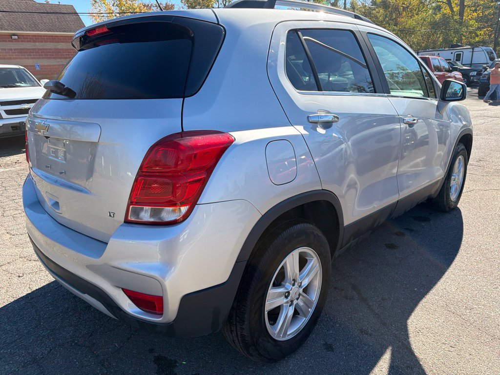 Used 2018 Chevrolet Trax LT w/ LT Convenience Package AWD/4WD image 5