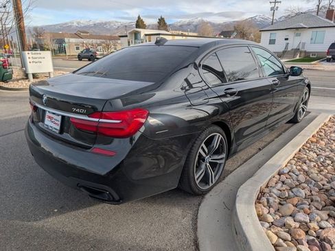 Used 2019 BMW 740i w/ Executive Package image 4