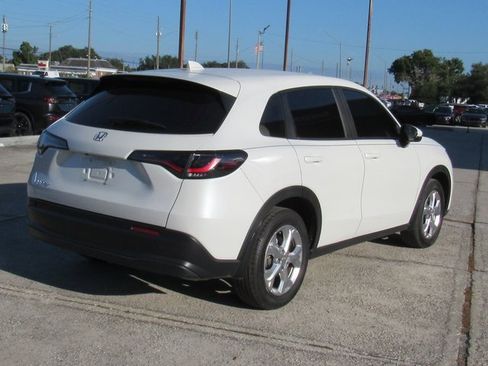 Used 2023 Honda HR-V LX image 4