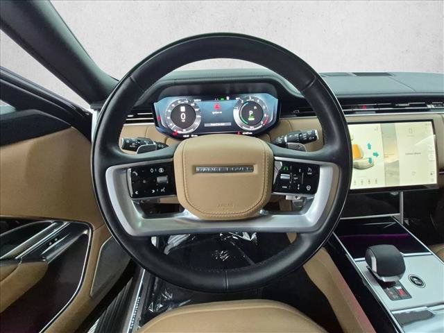 Certified 2025 Land Rover Range Rover Autobiography AWD/4WD image 30