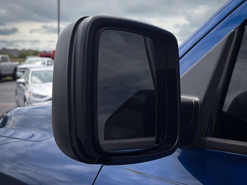 Used 2018 RAM 1500 Express w/ Express Value Package AWD/4WD image 4