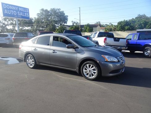 Used 2015 Nissan Sentra SV w/ Style Package image 2