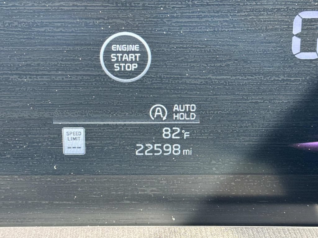 Used 2024 Kia Telluride S FWD image 28