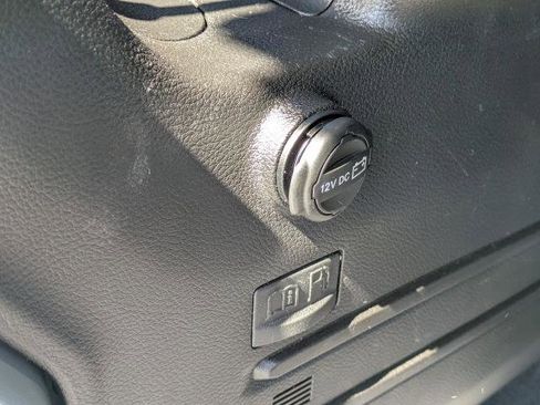 Used 2025 Jeep Wrangler Sahara w/ Safety Group image 14